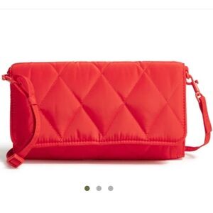 Vera Bradley Quilted Goji Berry Red Wallet Crossbody.  Ultralight fabric.  NWT.
